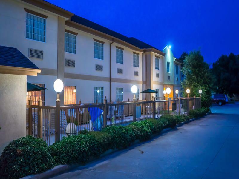 Baymont Inn And Suites Carthage 外观 照片